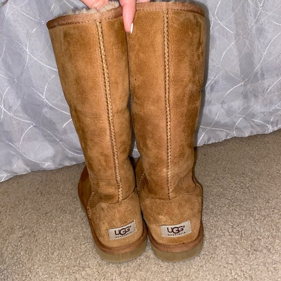 UGG tall chestnut boots - Picture 2 of 3